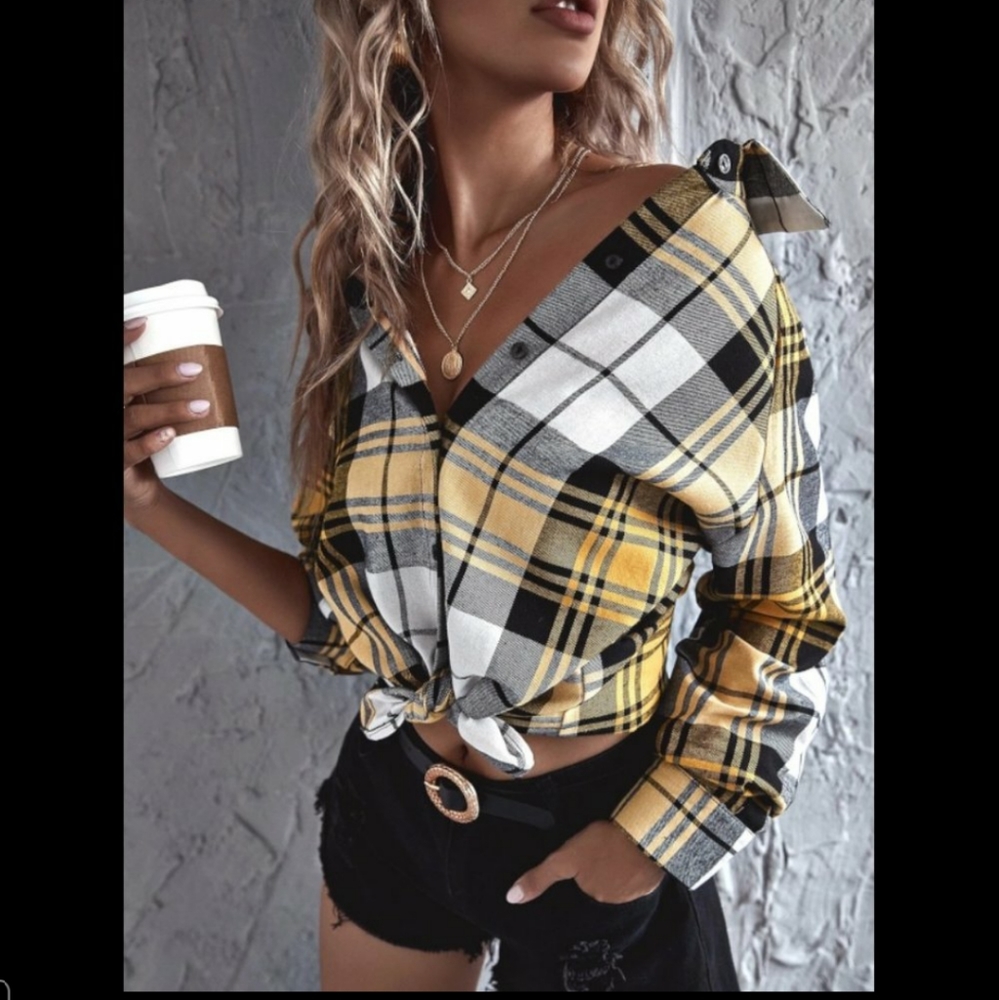 Plaids are it ! do not miss Womens 💛 button-down , no mens too here femininity
